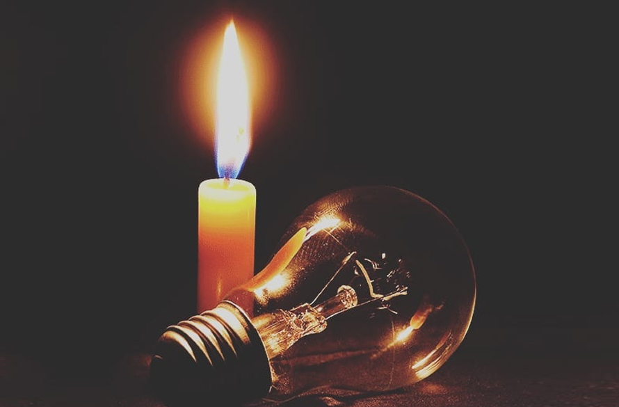 चितवनमा आजदेखि ६ घण्टा लोडसेडिङ, यस्तो छ तालिका No Electric Light Candle Light by Ditible
