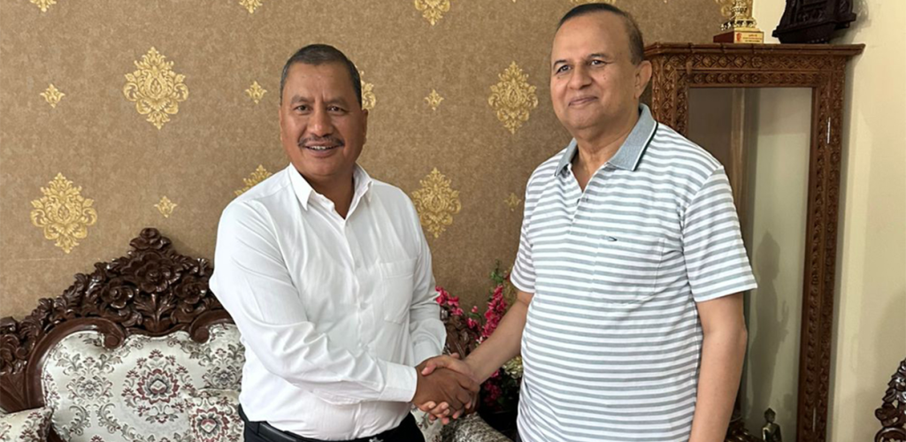 शंकर–विप्लव भेट : एकअर्काको प्रशंसा, प्रचण्डको आलोचना Shankar Pokhrel and Biplab1248 by Ditible