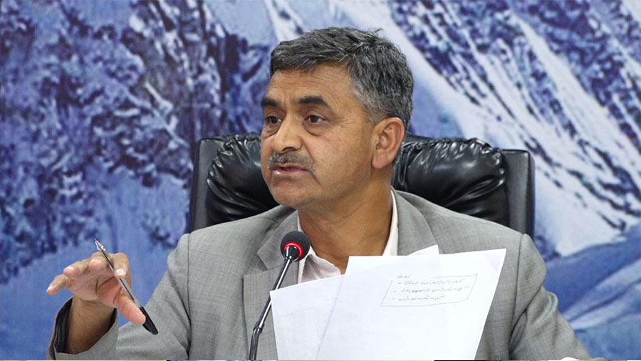 Thakur Gaire by Ditible