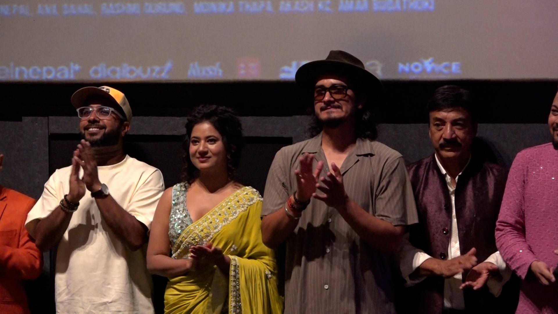 Photo 4 21 by Ditible