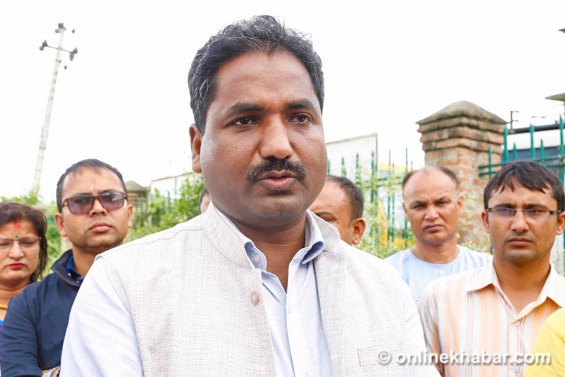 भारतसँग पानी नमाग्नु प्रधानमन्त्री ओलीको कमजोरी : प्रभु साह Prabhu Sah by Ditible