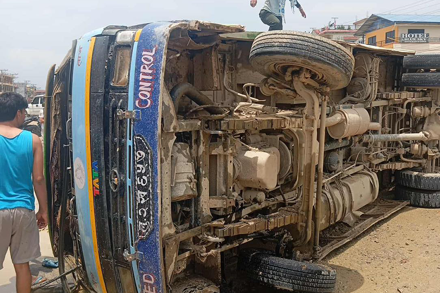 bus accident by Ditible