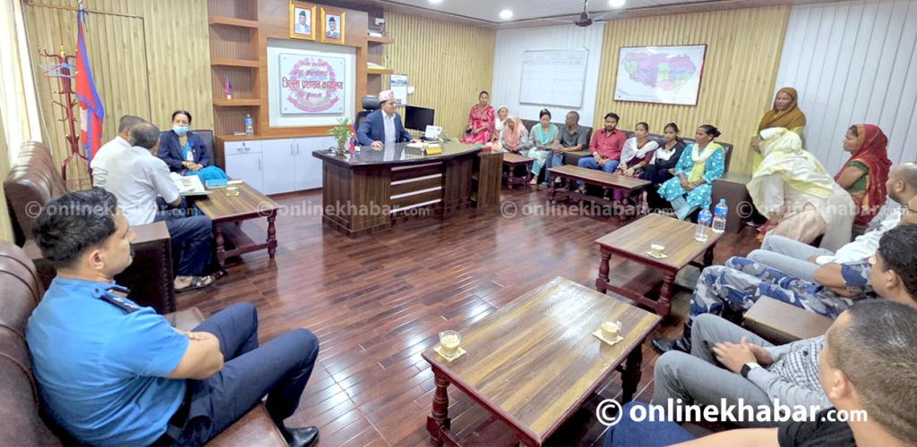 relative of bharat chaudhary who was killed in kailali karagar jail talking with cdo11 cover by Ditible