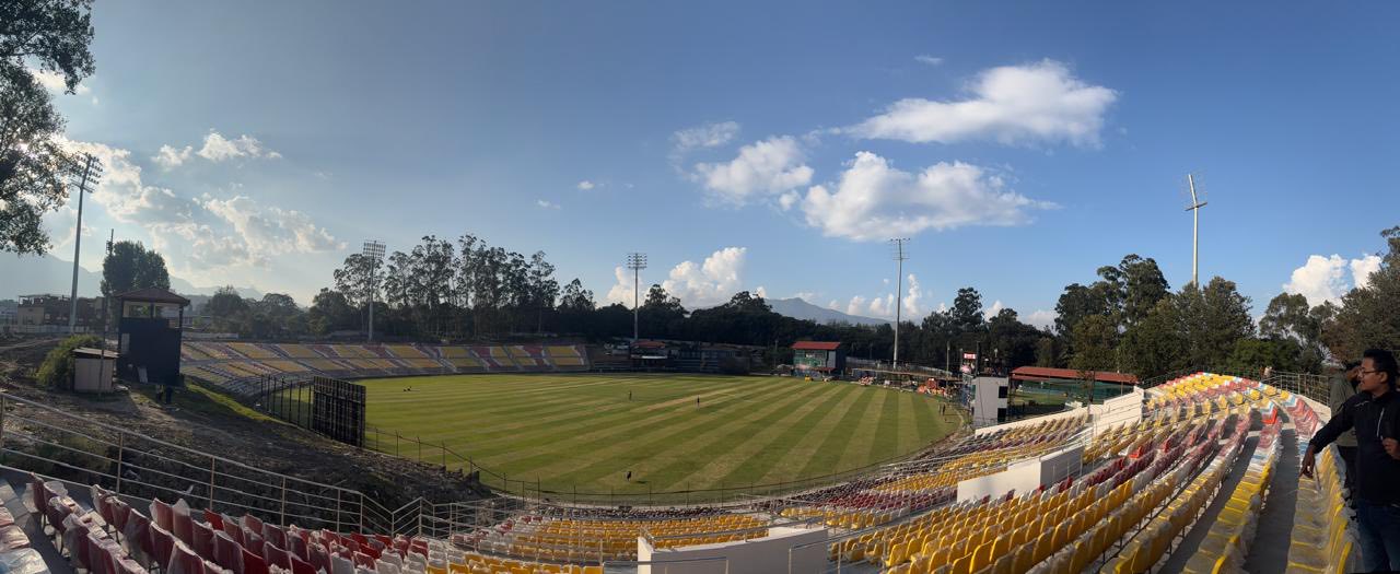 कीर्तिपुर क्रिकेट मैदानमा फ्लडलाइटका ६ वटै टावर ठड्याइए -वाइरिबल tu cric by Ditible